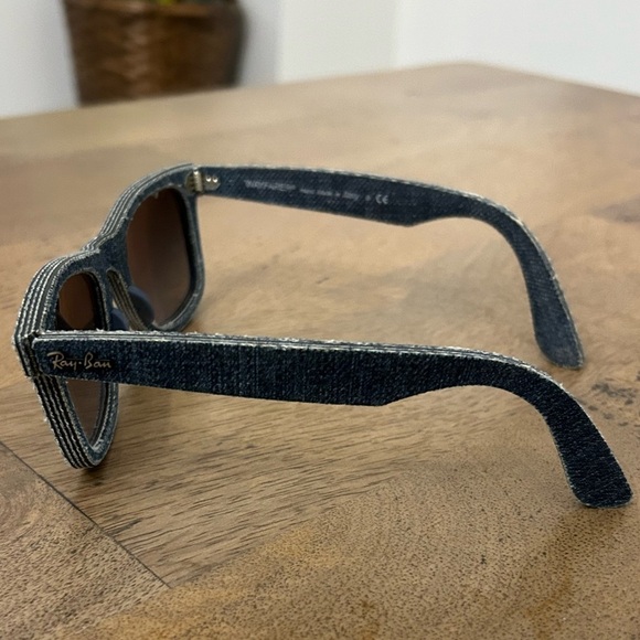 SUPER RARE Ray-Ban Wayfarer Denim Blue Sunglasses - Picture 2 of 9